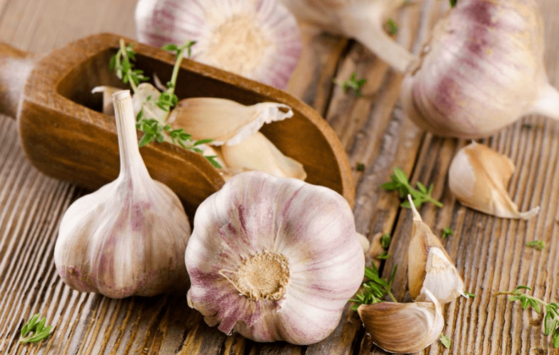 Aglio per eliminare i parassiti